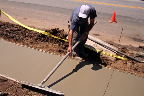 Sidewalk Pouring in Lubbock