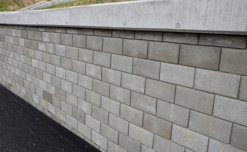 Concrete Retaining Wall Service